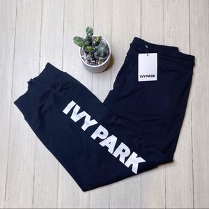 NWT! IVY PARK Sweatpants size Medium